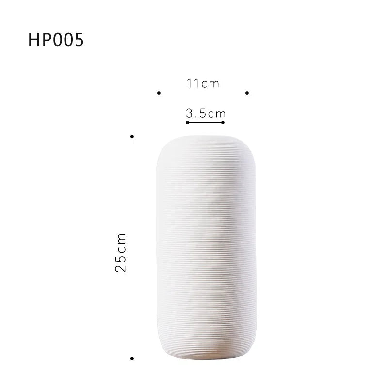 White Ceramic Vases Minimalist Home Decor NoVasi Decorativi in Ceramica Bianca – Design Minimal Nordico per Casa e Arredo Modernordic Modern Room Kitchen Living Rome Shelf Decorations Crafts Ornaments