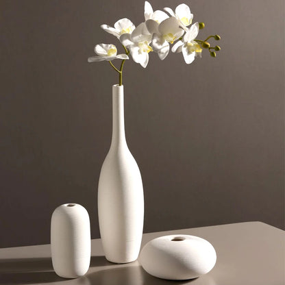White Ceramic Vases Minimalist Home Decor NoVasi Decorativi in Ceramica Bianca – Design Minimal Nordico per Casa e Arredo Modernordic Modern Room Kitchen Living Rome Shelf Decorations Crafts Ornaments