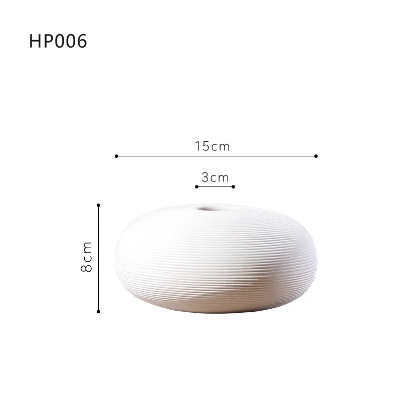 White Ceramic Vases Minimalist Home Decor NoVasi Decorativi in Ceramica Bianca – Design Minimal Nordico per Casa e Arredo Modernordic Modern Room Kitchen Living Rome Shelf Decorations Crafts Ornaments